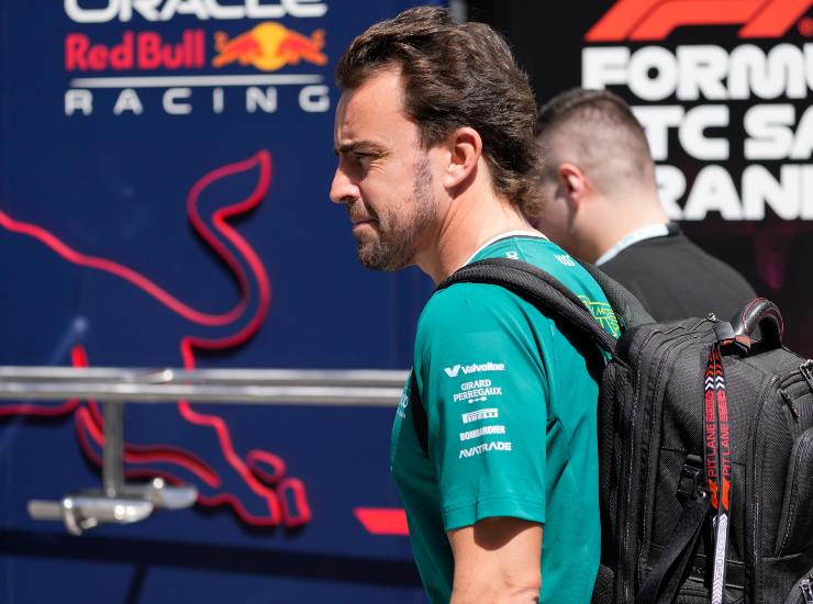 Formula 1, Alonso punito con 3 punti di penalità: punizione severa per lo spagnolo