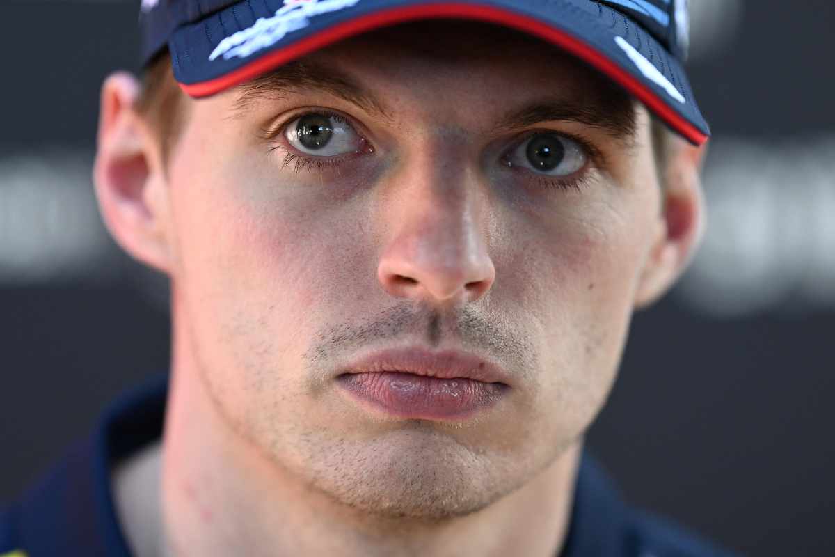 Verstappen firma con la Mercedes: spunta un altro indizio