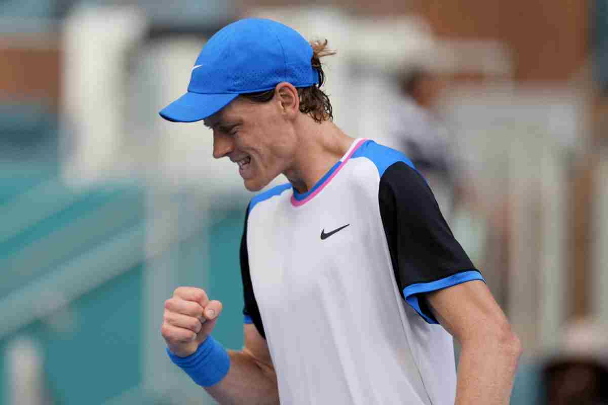 Sinner in campo su terra