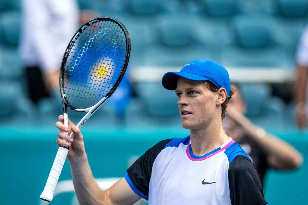 Sinner manda in estasi i propri tifosi