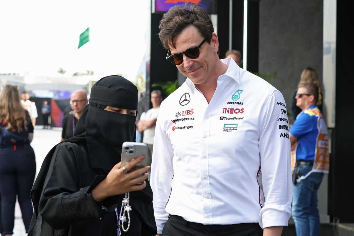 Le parole dell'ex pilota sulle strategie di Toto Wolff