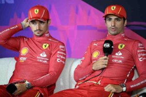 Leclerc contro Sainz: cosa succede in Ferrari