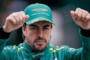 La rabbia di Alonso durante il GP di Cina