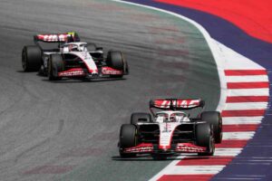 Hulkenberg firma Sauber addio Haas