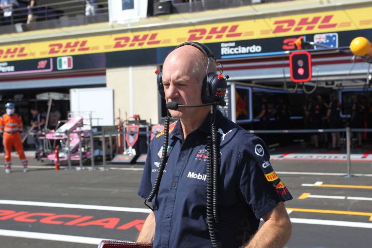 Adrian Newey firma Ferrari addio Red Bull