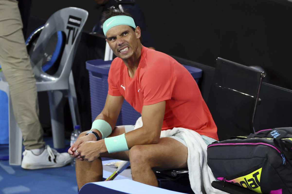 Nadal ammette sconfitta contro Alex De Minaur: delusione sul volto dello spagnolo