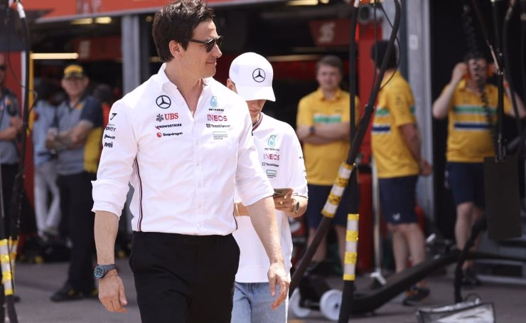 Hamilton, che batosta da Wolff: risposta secca