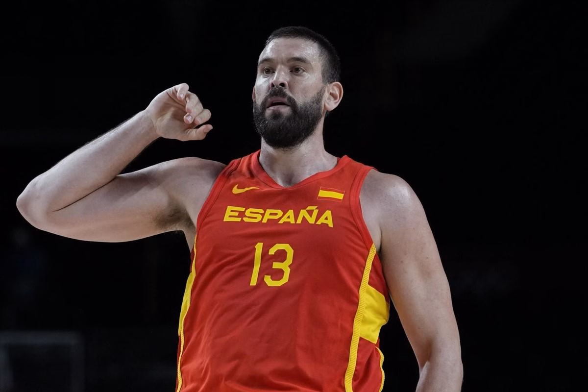 Gasol dal basket al calcio Barcellona