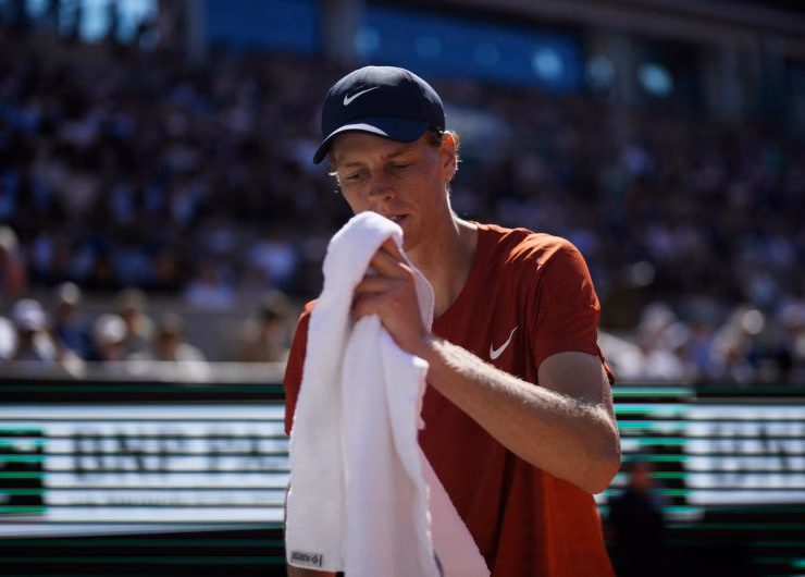 Sinner, c'è poco da fare: il campione scoppia in lacrime