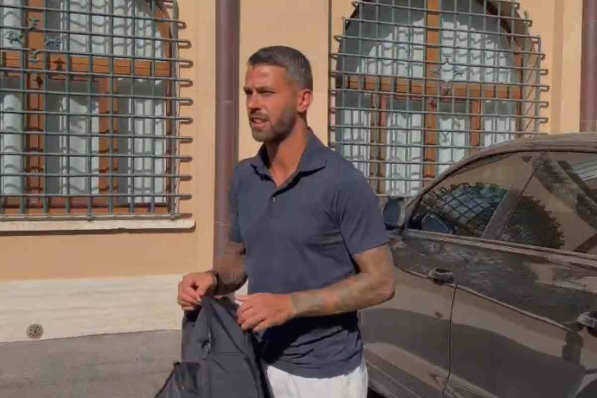 Napoli, visite mediche per Spinazzola