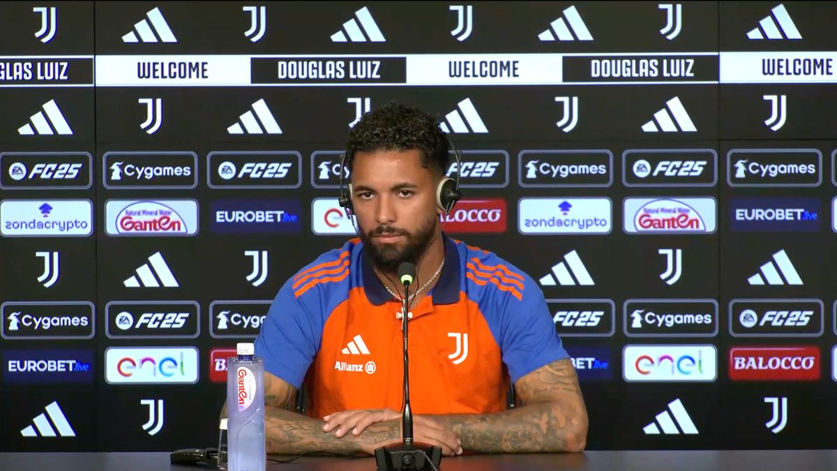 Juventus, Douglas Luiz si presenta: “Non c’è stato bisogno di convincermi: la grandezza della Juve è nota”