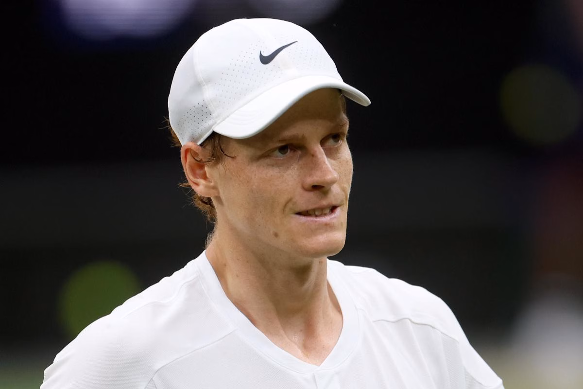 Tennis ritiro pesantissimo