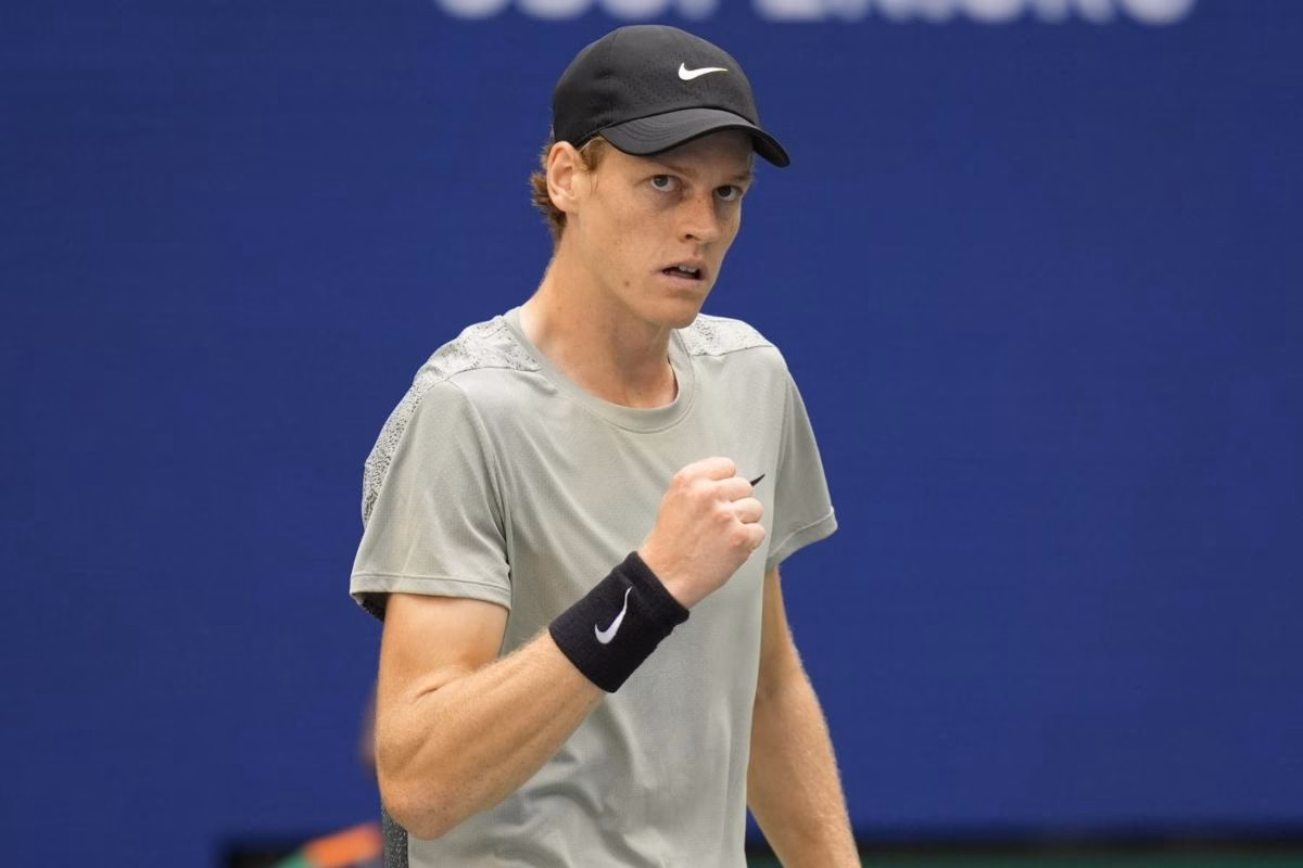 Svolta pazzesca per Sinner: la scelta 'coinvolge' un suo grande rivale