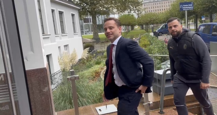 VIDEO – Bayer Leverkusen-Milan, l’arrivo delle dirigenze al pranzo UEFA