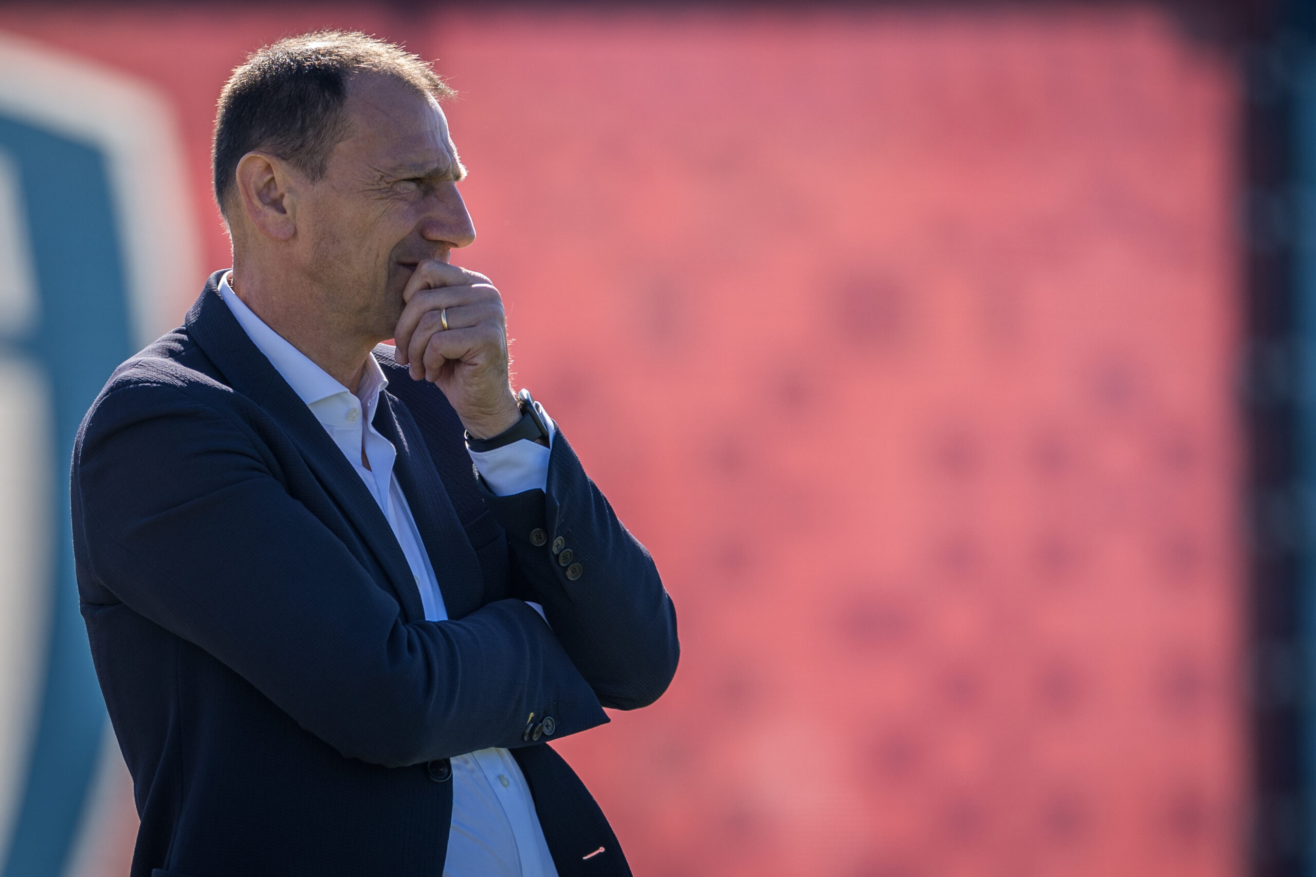 Cagliari, il DS Bonato si lamenta: “L’arbitraggio ci ha puniti. Gestione sbagliata”