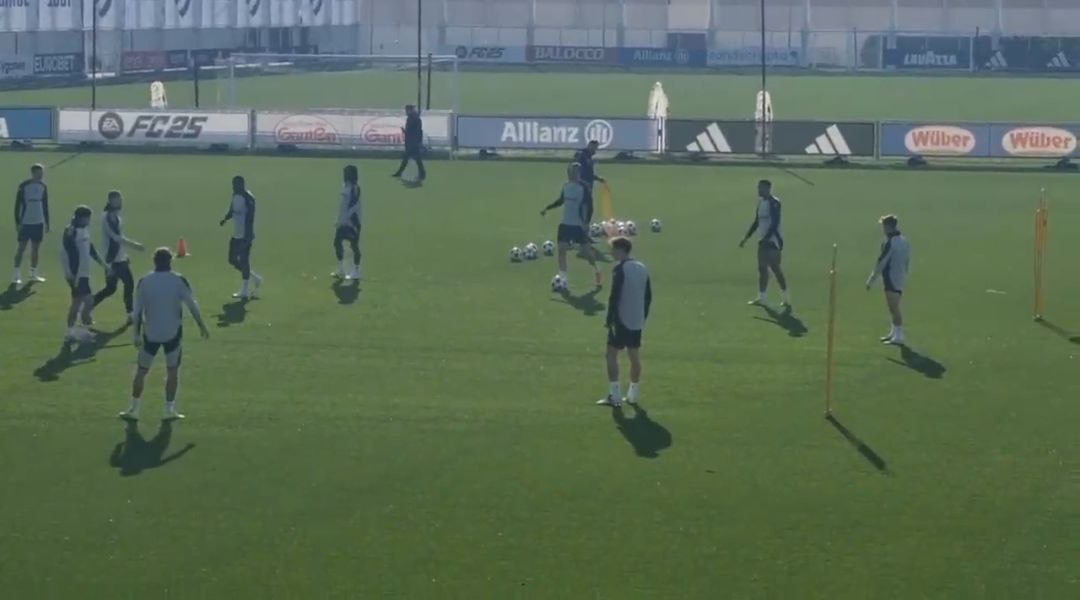 Juventus, in campo in vista dell’Aston Villa. Solo 17 disponibili per Motta (VIDEO)
