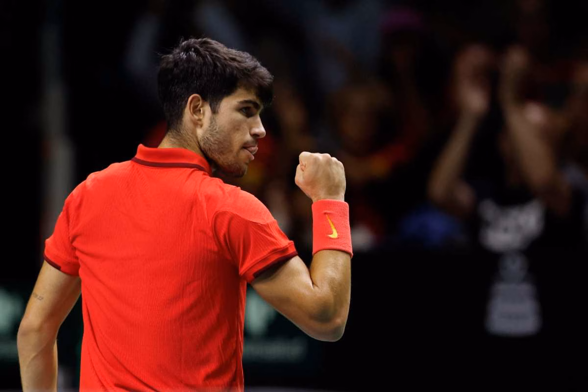 Carlos Alcaraz esultante