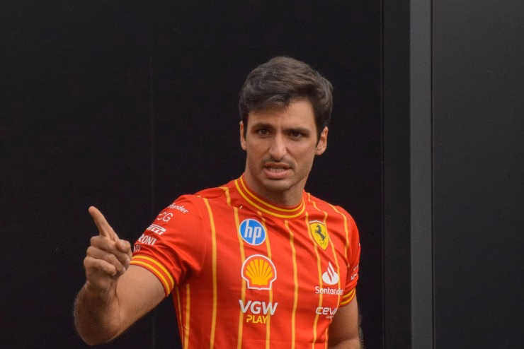 Carlos Sainz pronto al futuro dopo un doloroso addio