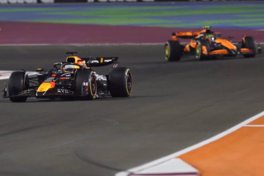 Vetture di F1 in pista