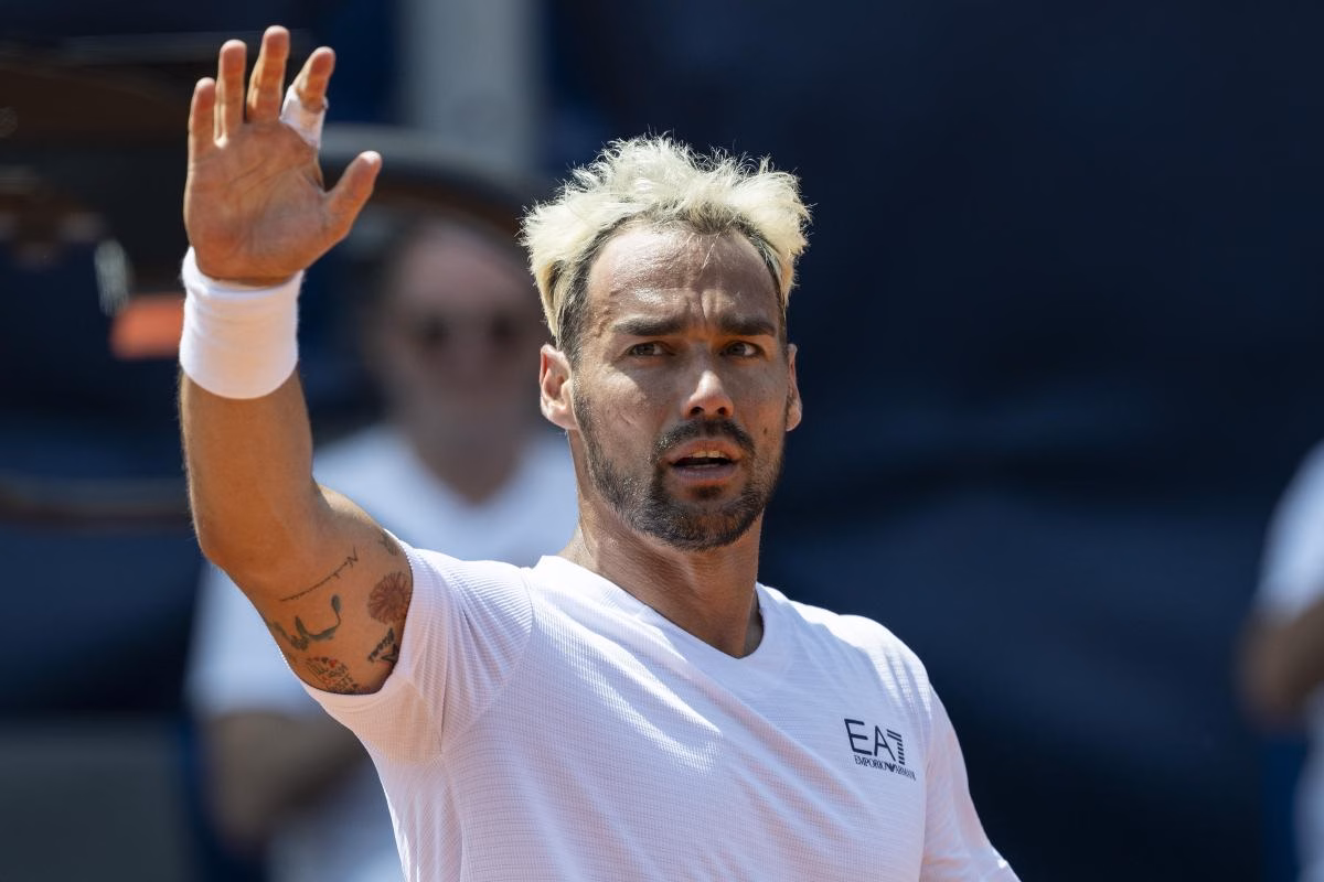 Fabio Fognini saluta il pubblico