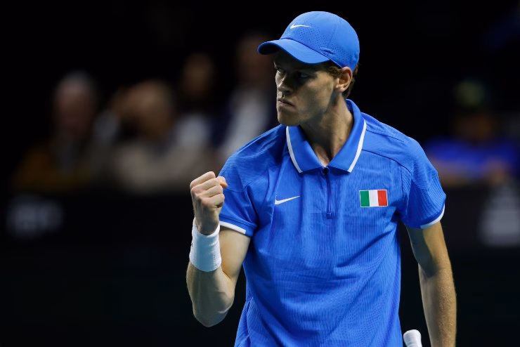 Jannik Sinner esulta