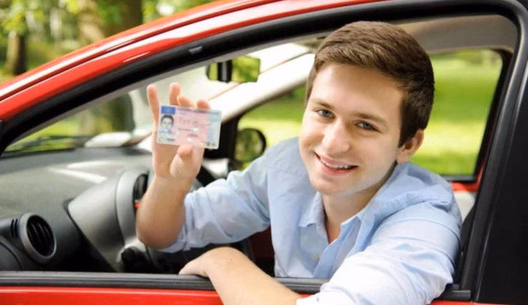 La patente che permette di guidare già a 14 anni (Depositphotos) (1)