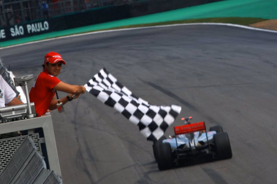 Bandiera a scacchi in F1