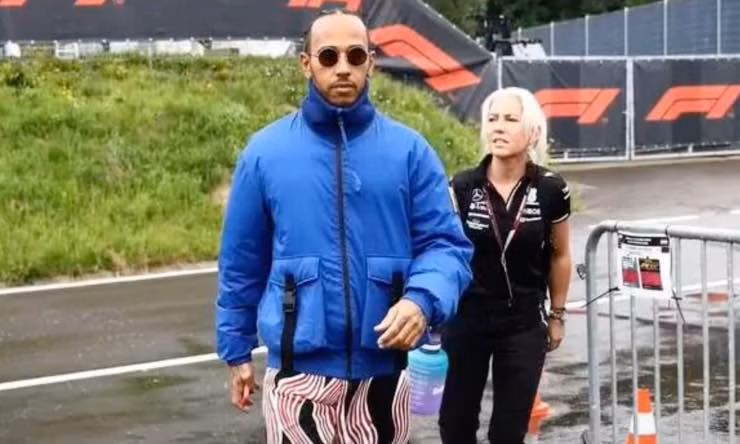 Hamilton con Angela Cullen