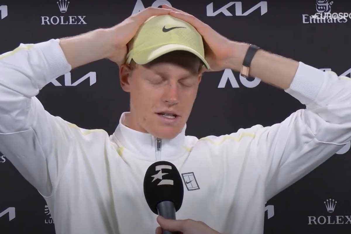 Sinner annuncia l'addio di Cahill in un'intervista