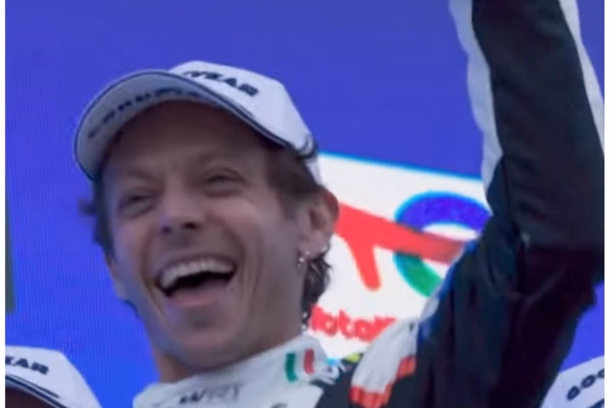 Valentino Rossi esulta