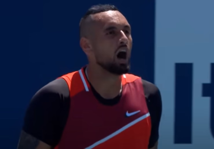 Kyrgios una furia in campo
