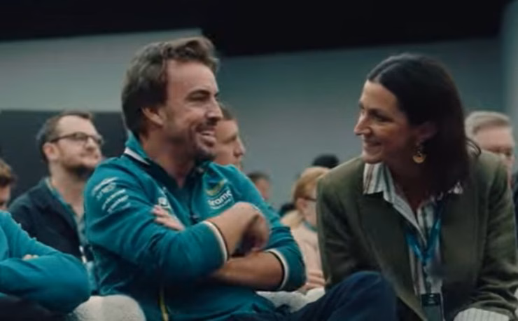 Alonso a un evento dell'Aston Martin