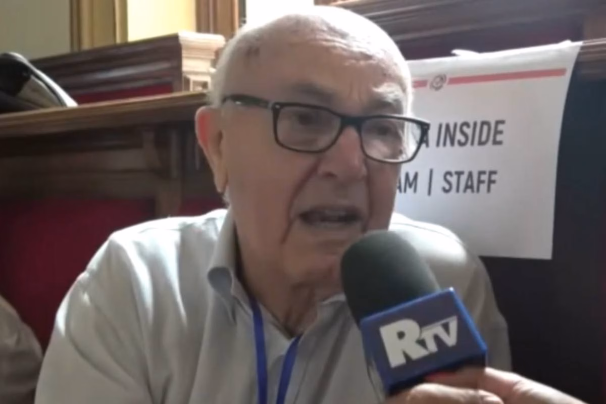 Pasquale Favano durante un'intervista 