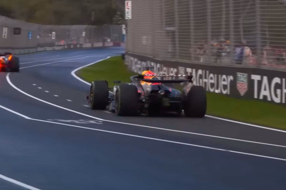 Red bull in pista