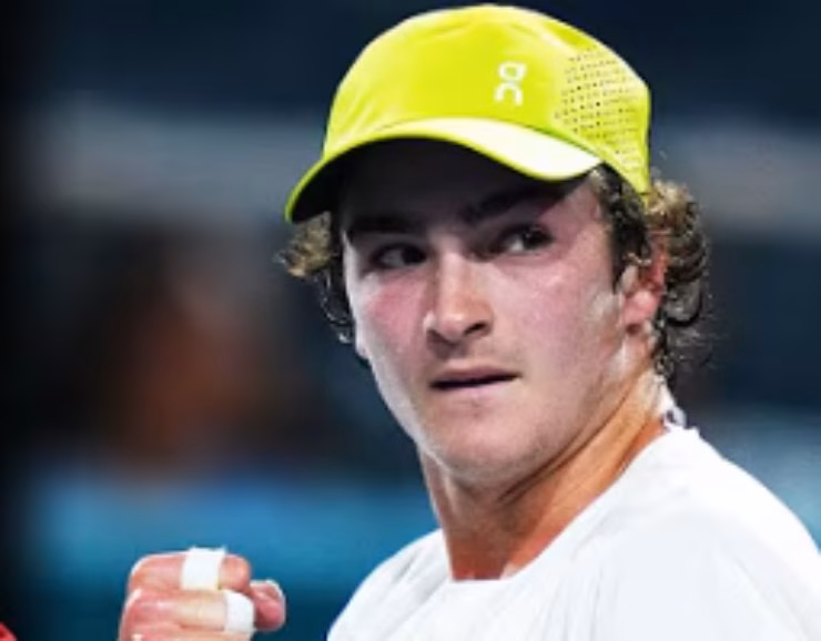 Joao Fonseca durante un incontro di tennis