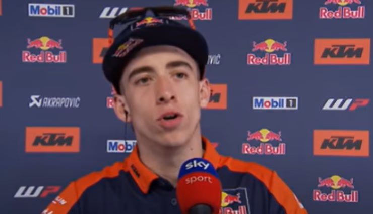 Pedro Acosta intervistato dopo una gara di MotoGP