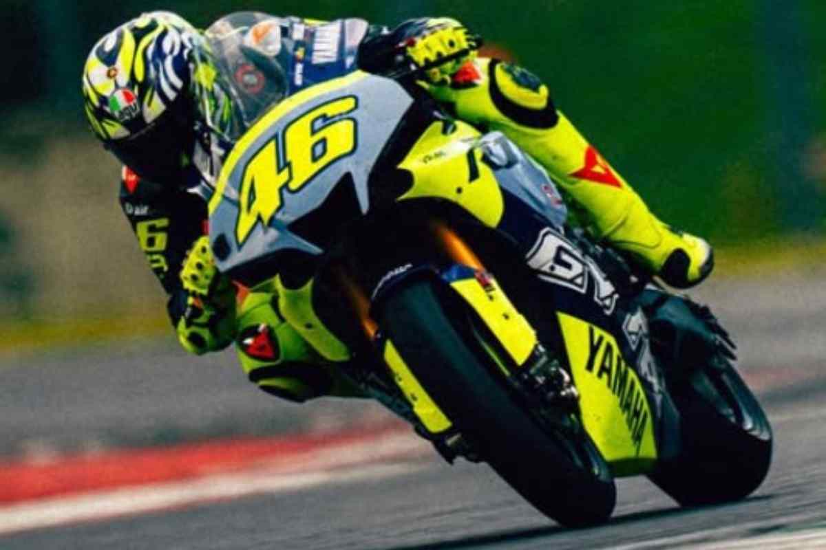 Valentino Rossi in pista al Mugello con la Yamaha