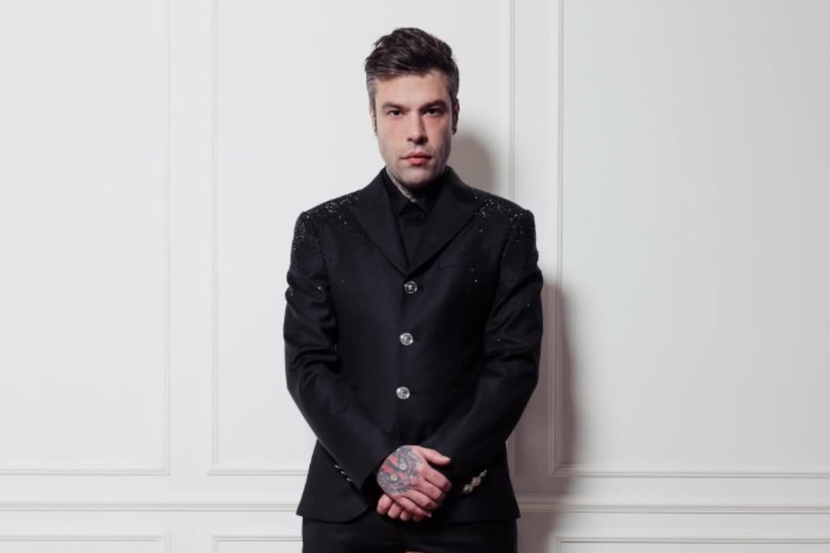 Fedez come Leclerc 