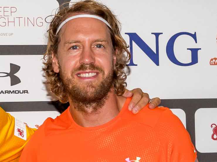 Vettel chiamato Hamilton