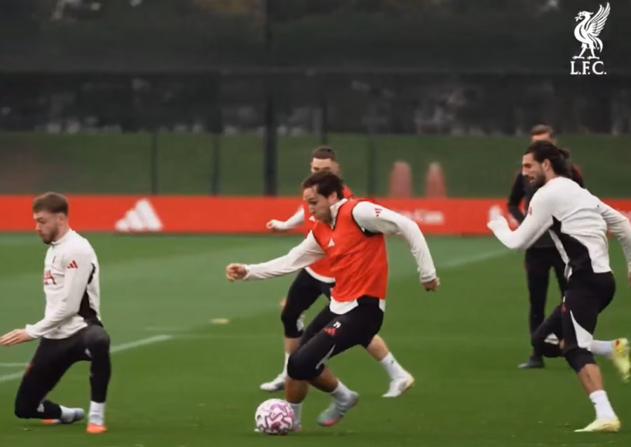 La prodezza di Chiesa in allenamento col Liverpool