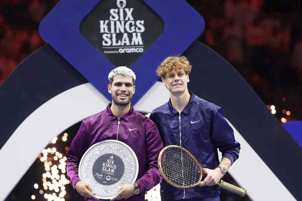 Sinner umilia Alcaraz