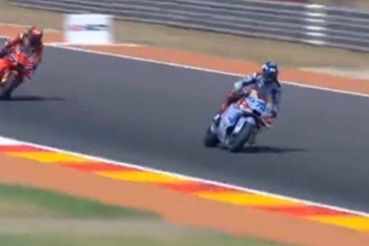 Alex Marquez e Pecco Bagnaia in pista