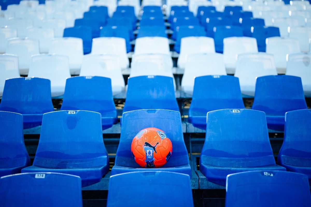 Nuovo pallone in Serie A: scoppia la polemica