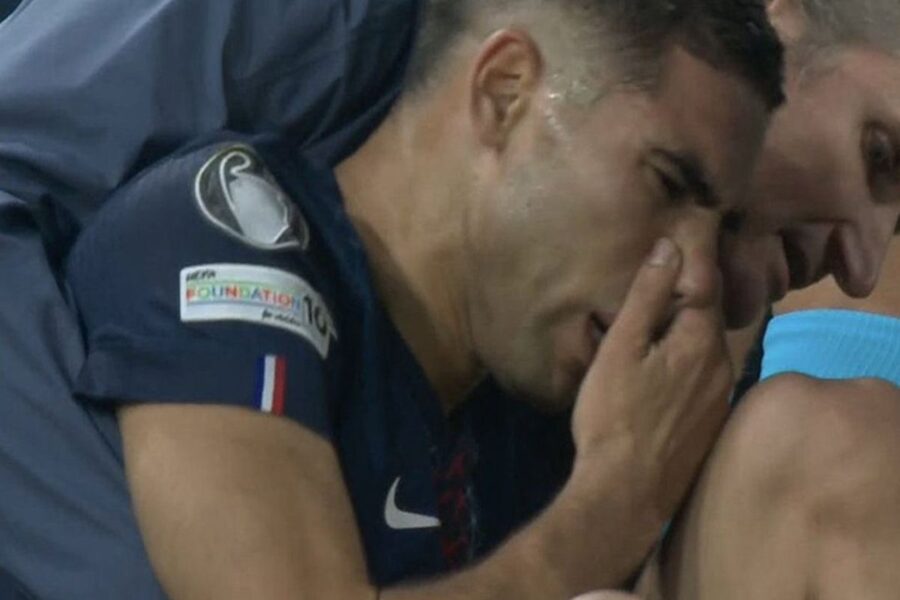 Achraf Hakimi ha lasciato il campo in lacrime dopo l'infortunio in Psg-Bayern Monaco