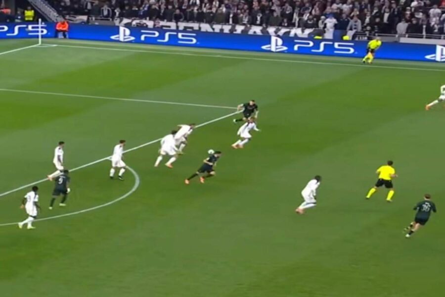 La rete di Micky van de Ven in Tottenham-Copenaghen