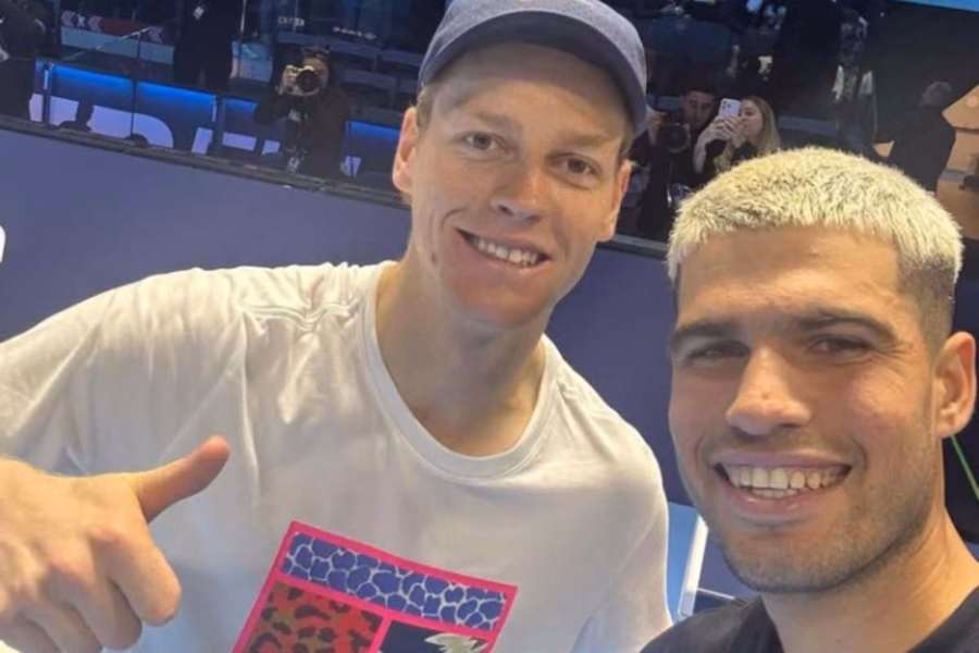 Sinner e Alcaraz selfie insieme