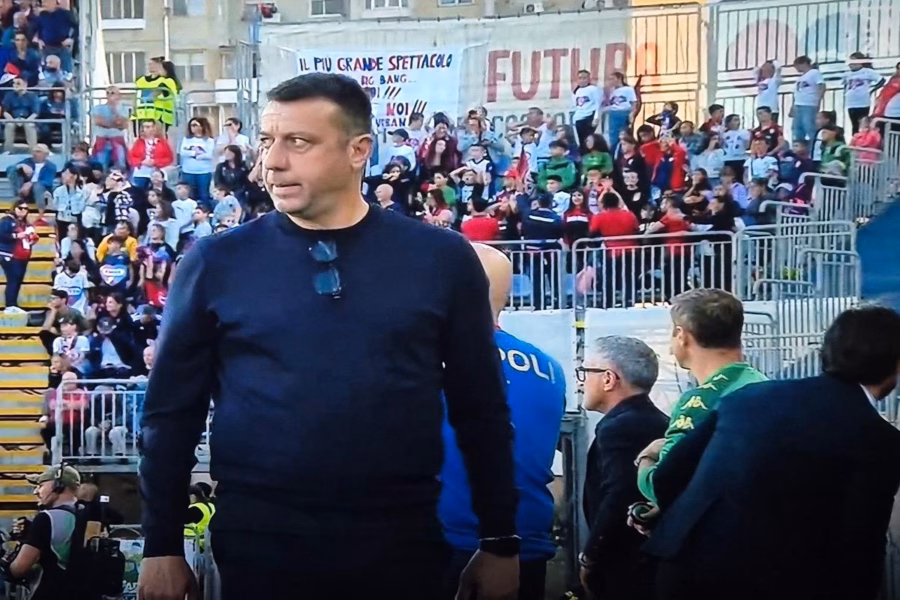 Fiorentina, caos allenatore: niente D'Aversa