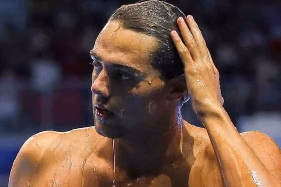 Thomas Ceccon con lo sguardo preoccupato