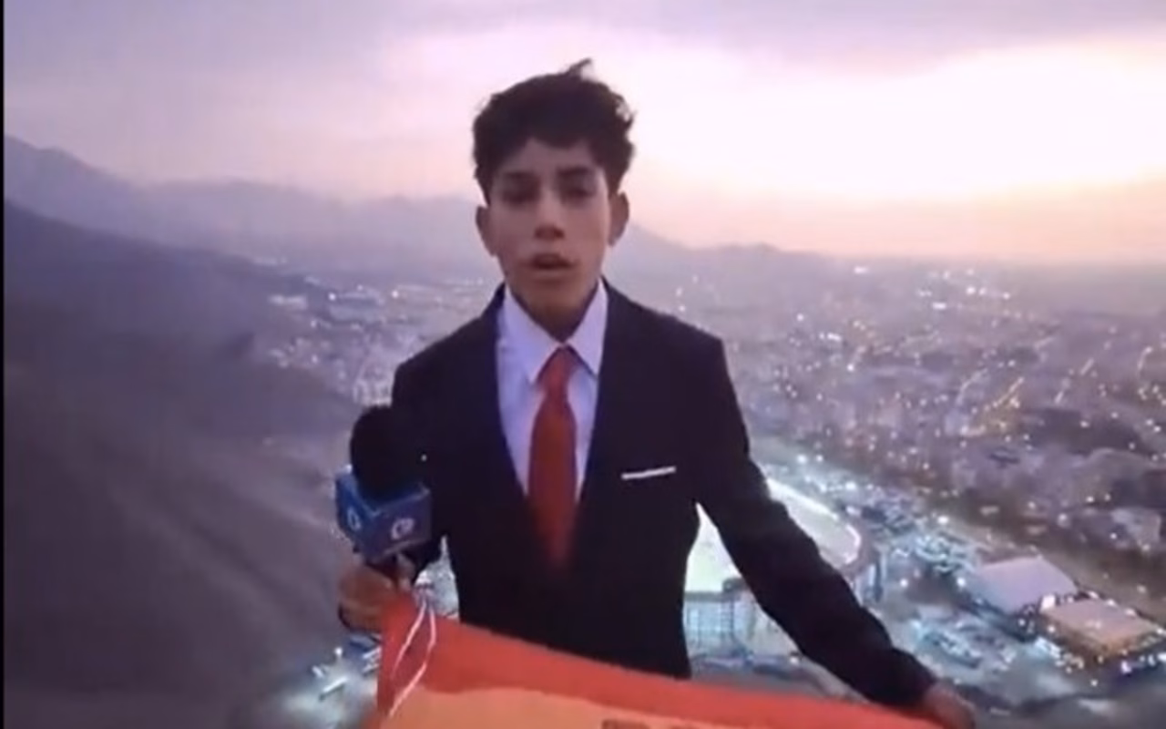 Chi è Cliver Huamán, il 15enne che sogna di fare il telecronista