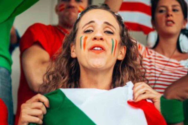 Tifosa italiana in lacrime